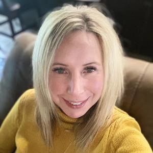 Meet your Posher, Deana